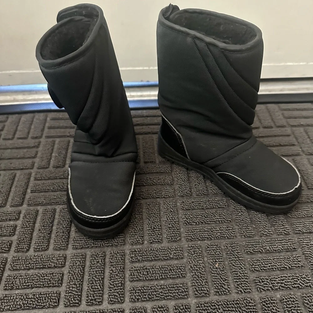 Black Winter Boots